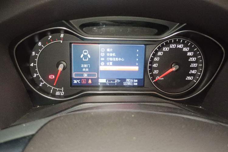 Used Ford Mondeo 2011 2.0L GTDi 200 Fashion Edition Instrument Cluster