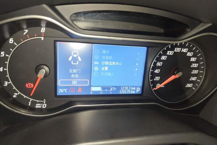 Used Ford Mondeo 2011 2.0L GTDi 200 Luxury Edition Instrument Cluster