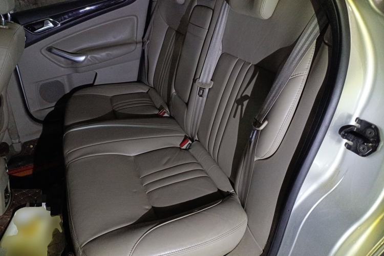 Used Ford Mondeo 2011 2.0L GTDi 200 Luxury Edition Left Rear Seat
