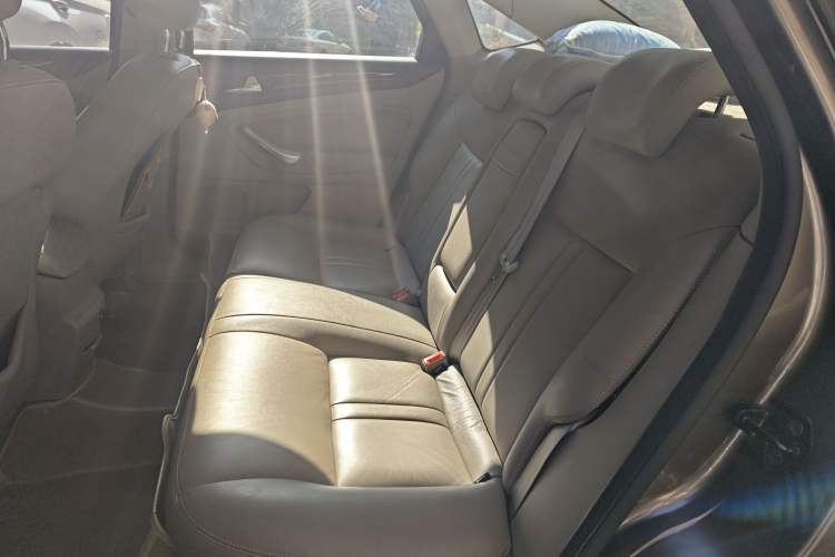 Used Ford Mondeo 2011 2.0L GTDi 200 Fashion Edition Left Rear Seat