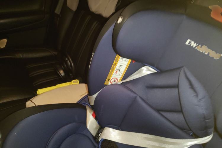 Used Ford Mondeo 2011 2.0L GTDi240 Ultimate Edition Left Rear Seat