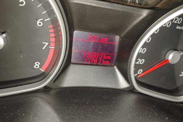 Used Ford Mondeo 2011 2.3L Fashion Edition Odometer Close Up