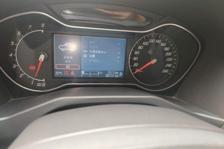 Used Ford Mondeo 2011 2.0L GTDi 200 Luxury Edition Odometer Close Up