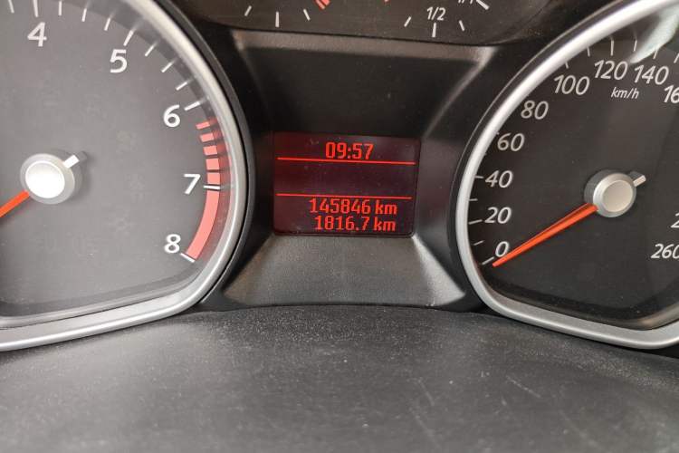 Used Ford Mondeo 2011 2.3L Fashion Edition Odometer Close Up