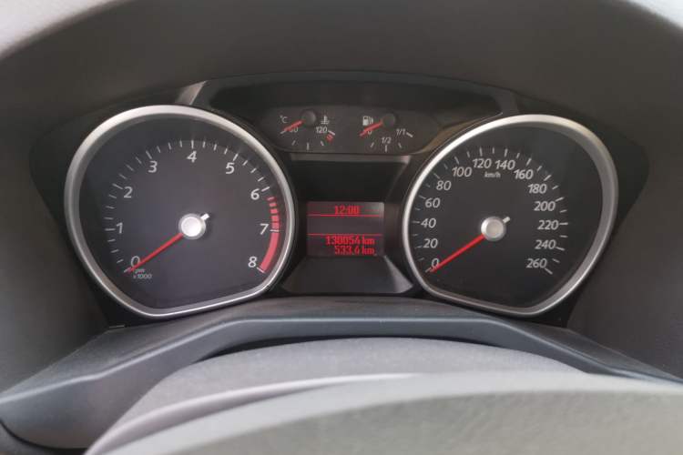 Used Ford Mondeo 2011 2.3L Fashion Edition Odometer Close Up