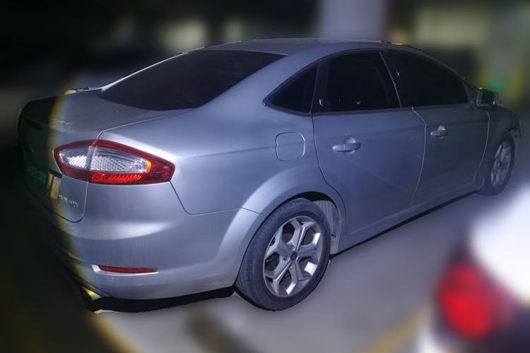 Used Ford Mondeo 2011 2.0L GTDi240 Ultimate Edition Rear Right 45 Deg