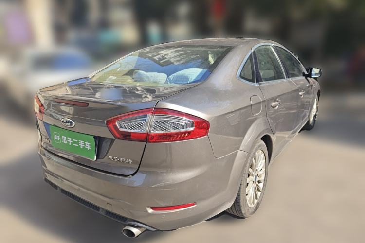 Used Ford Mondeo 2011 2.0L GTDi 200 Fashion Edition Rear Right 45 Deg