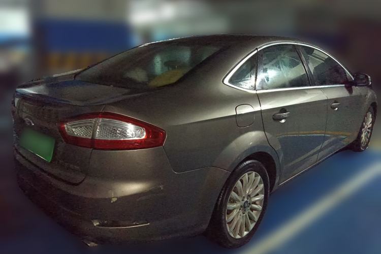 Used Ford Mondeo 2011 2.0L GTDi 200 Fashion Edition Rear Right 45 Deg