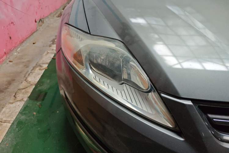Used Ford Mondeo 2011 2.3L Fashion Edition Right Front Headlight