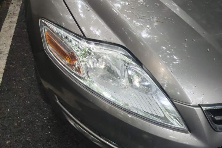 Used Ford Mondeo 2011 2.0L GTDi 200 Luxury Edition Right Front Headlight