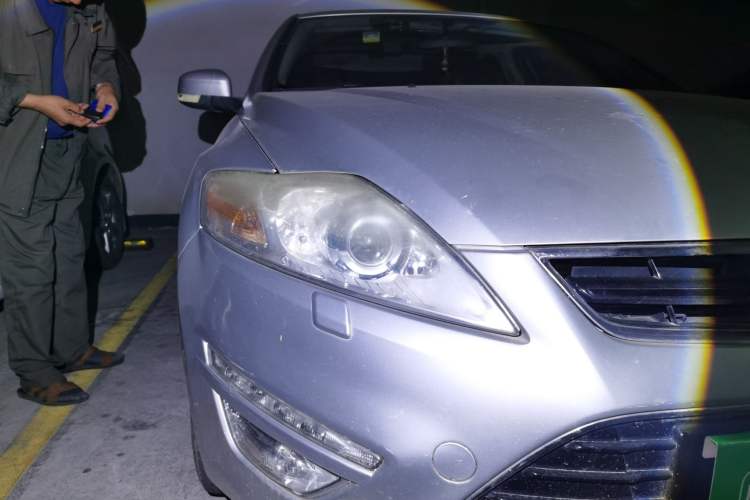 Used Ford Mondeo 2011 2.0L GTDi240 Ultimate Edition Right Front Headlight