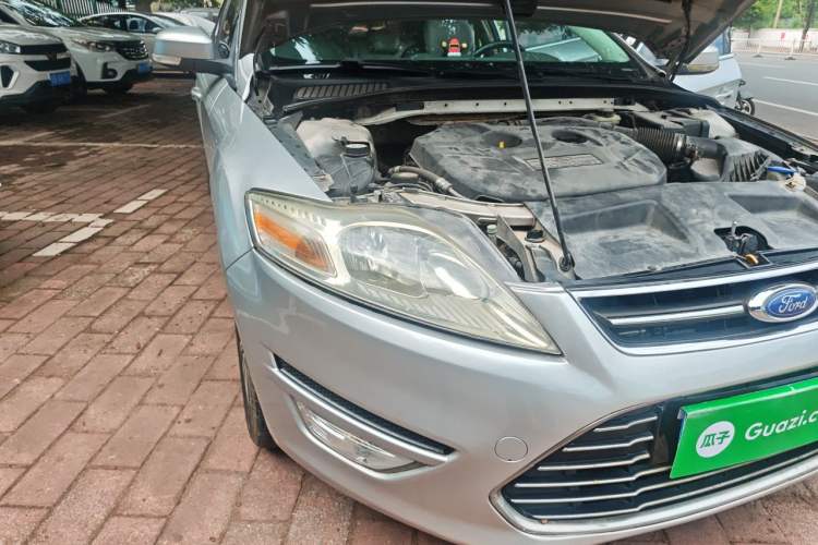 Used Ford Mondeo 2011 2.0L GTDi 200 Fashion Edition Right Front Headlight