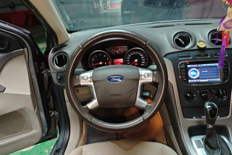 Used Ford Mondeo 2011 2.3L Fashion Edition Steering Wheel
