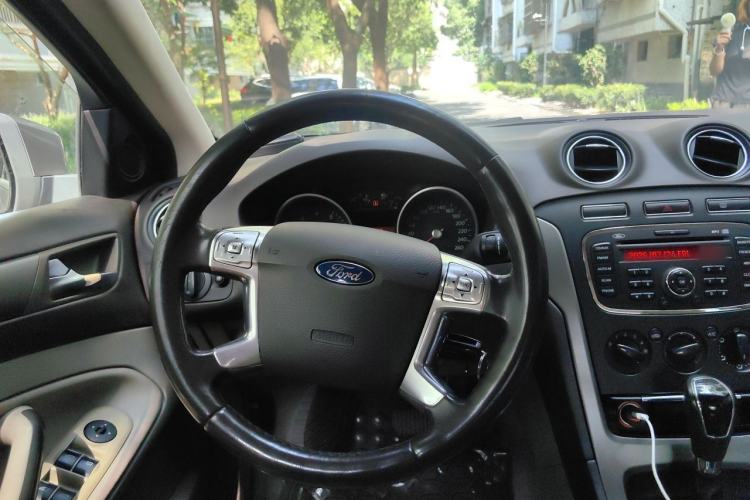 Used Ford Mondeo 2011 2.3L Fashion Edition Steering Wheel