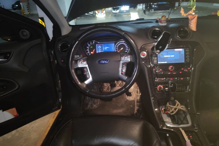 Used Ford Mondeo 2011 2.0L GTDi240 Ultimate Edition Steering Wheel