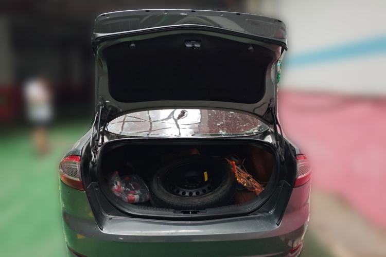 Used Ford Mondeo 2011 2.3L Fashion Edition Trunk