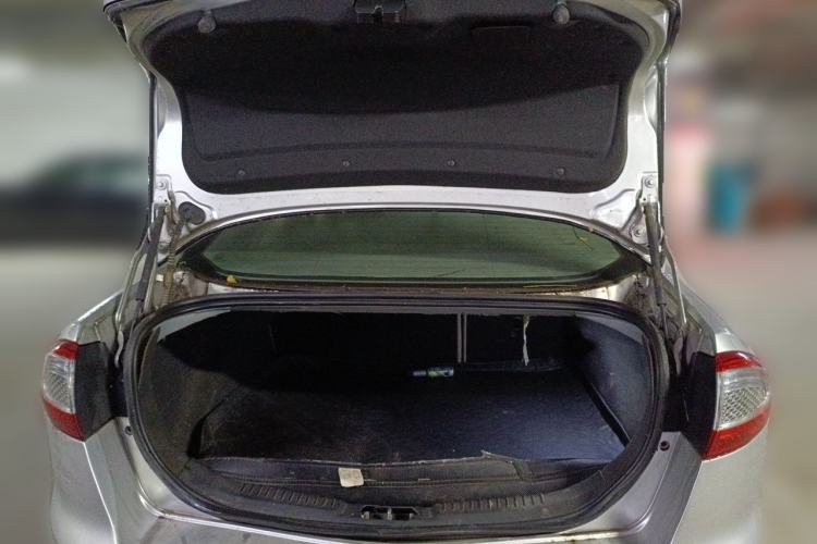 Used Ford Mondeo 2011 2.0L GTDi 200 Luxury Edition Trunk