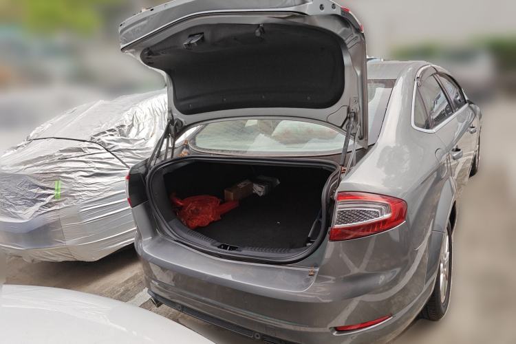 Used Ford Mondeo 2011 2.3L Fashion Edition Trunk
