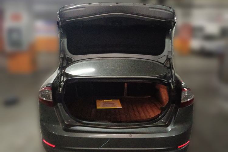 Used Ford Mondeo 2011 2.0L GTDi 200 Fashion Edition Trunk