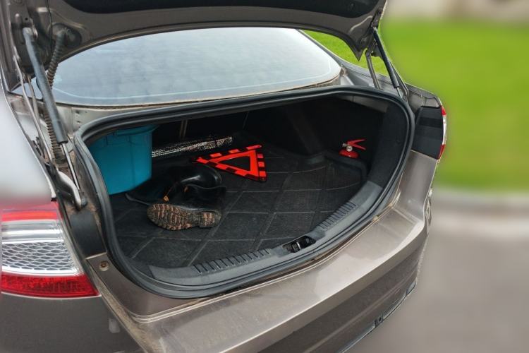 Used Ford Mondeo 2011 2.3L Fashion Edition Trunk