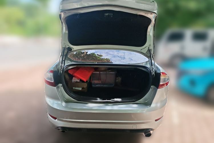 Used Ford Mondeo 2011 2.0L GTDi 200 Fashion Edition Trunk