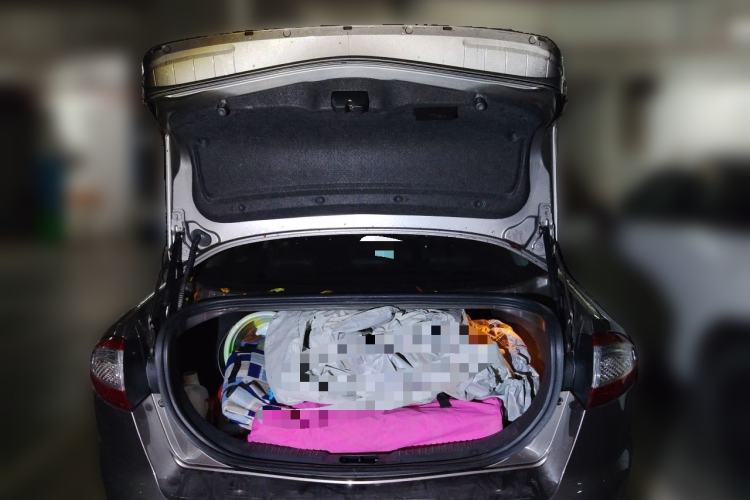 Used Ford Mondeo 2011 2.3L Luxury Model Trunk