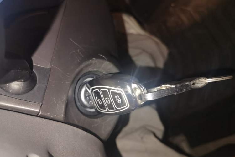 Used Ford Mondeo 2011 2.0L GTDi 200 Fashion Edition Vehicle Key
