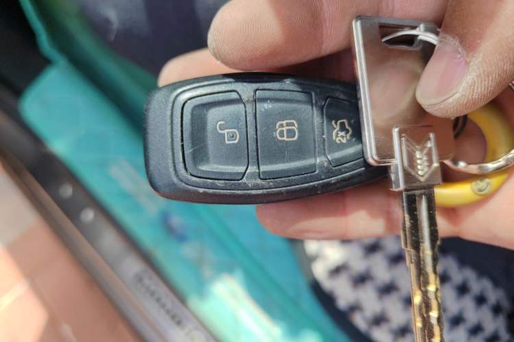 Used Ford Mondeo 2011 2.0L GTDi 200 Luxury Edition Vehicle Key