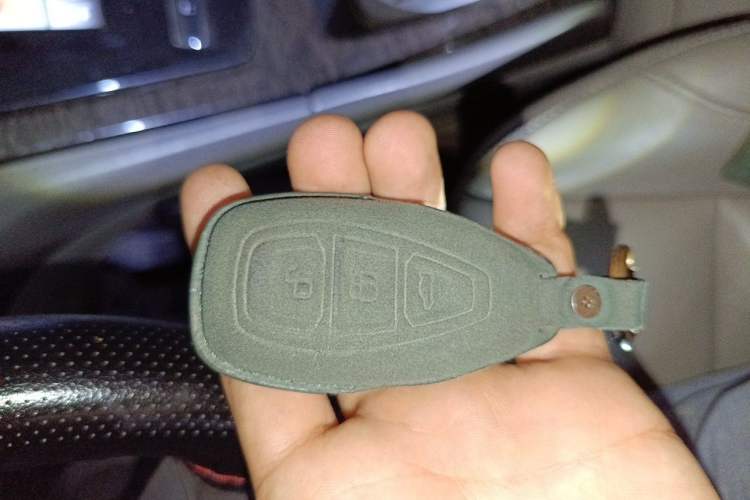 Used Ford Mondeo 2011 2.0L GTDi 200 Luxury Edition Vehicle Key