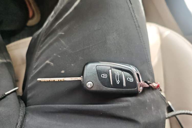 Used Ford Mondeo 2011 2.0L GTDi 200 Fashion Edition Vehicle Key