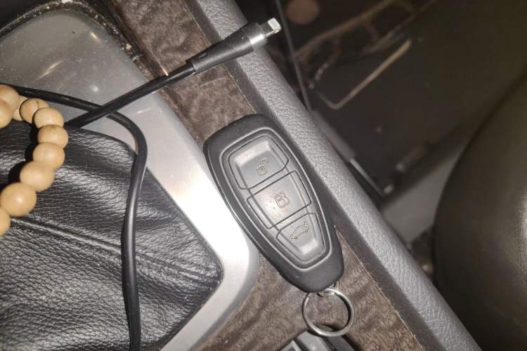 Used Ford Mondeo 2011 2.0L GTDi240 Ultimate Edition Vehicle Key
