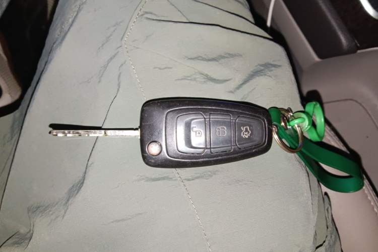 Used Ford Mondeo 2011 2.0L GTDi 200 Fashion Edition Vehicle Key