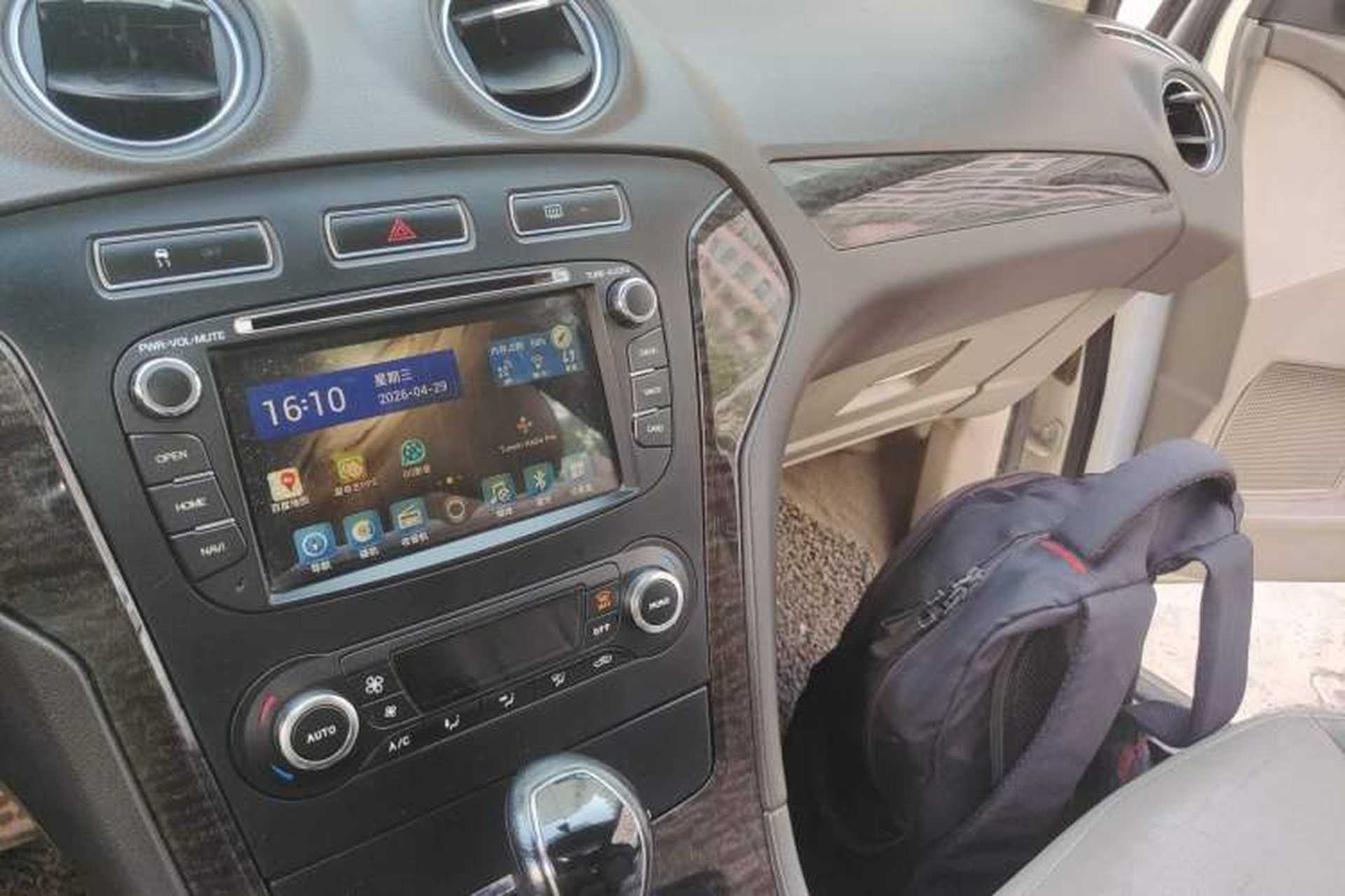 Used Ford Mondeo 2011 2.0L GTDi 200 Fashion Edition Audio And AC Panel