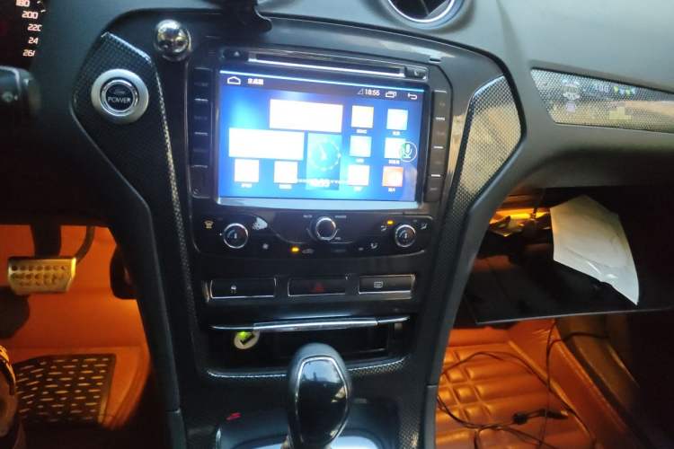 Used Ford Mondeo 2011 2.0L GTDi 200 Luxury Edition Audio And AC Panel
