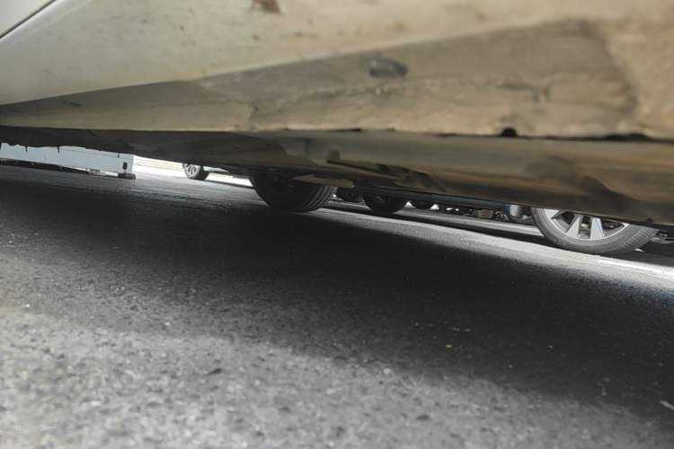 Used Ford Mondeo 2011 2.0L GTDi 200 Luxury Edition Chassis Front Left