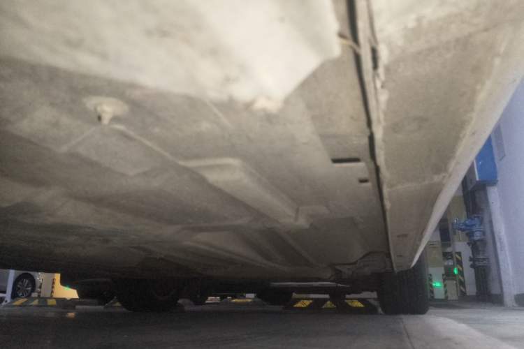 Used Ford Mondeo 2011 2.0L GTDi 200 Fashion Edition Chassis Front Left