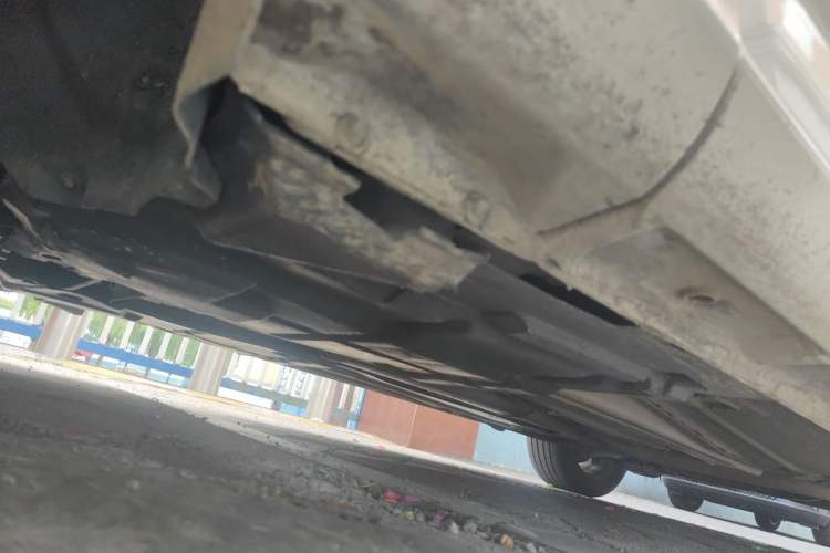 Used Ford Mondeo 2011 2.0L GTDi 200 Luxury Edition Chassis Front Left