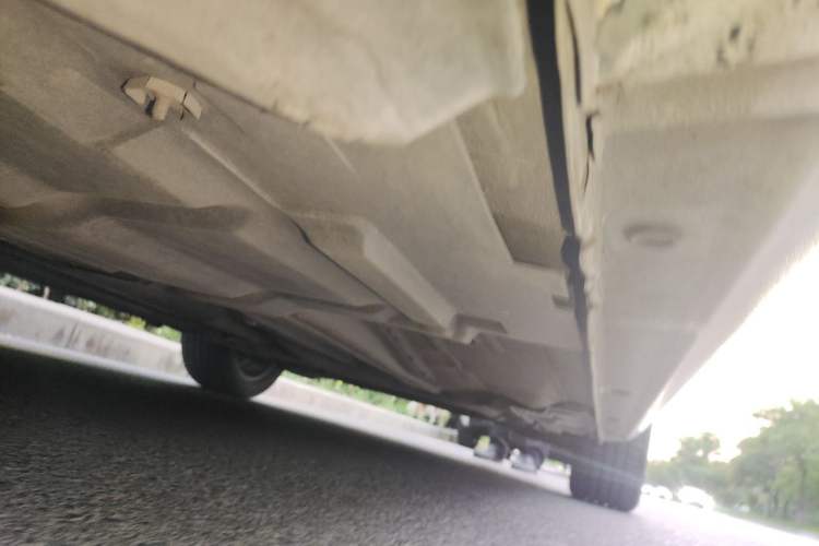 Used Ford Mondeo 2011 2.0L GTDi 200 Fashion Edition Chassis Front Left