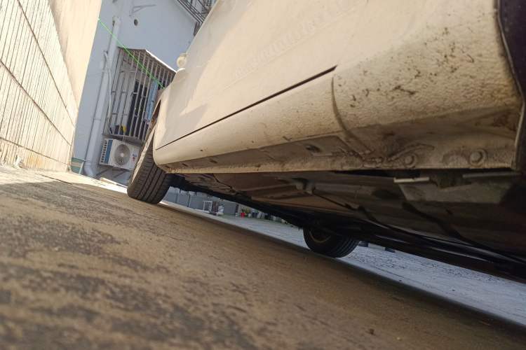 Used Ford Mondeo 2011 2.0L GTDi 200 Fashion Edition Chassis Front Right
