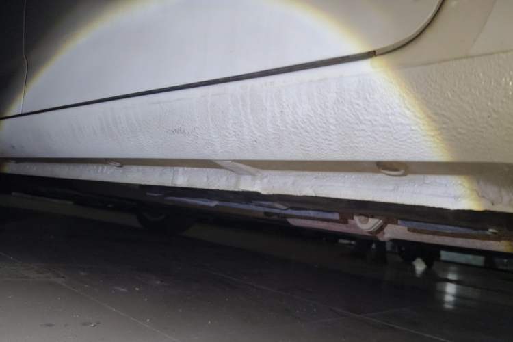 Used Ford Mondeo 2011 2.0L GTDi 200 Fashion Edition Chassis Rear Left