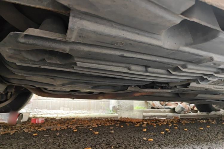 Used Ford Mondeo 2011 2.0L GTDi 200 Fashion Edition Chassis Rear Right