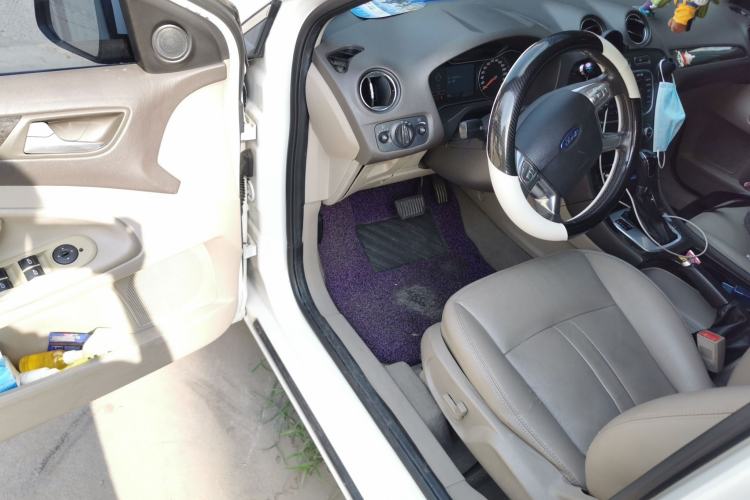 Used Ford Mondeo 2011 2.0L GTDi 200 Fashion Edition Driver Seat