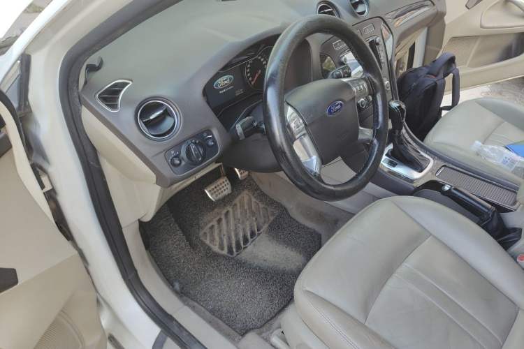 Used Ford Mondeo 2011 2.0L GTDi 200 Fashion Edition Driver Seat