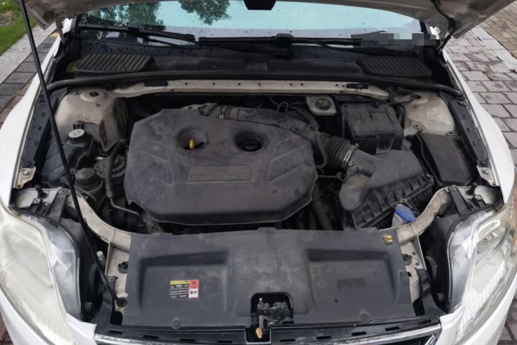 Used Ford Mondeo 2011 2.0L GTDi 200 Fashion Edition Engine Bay