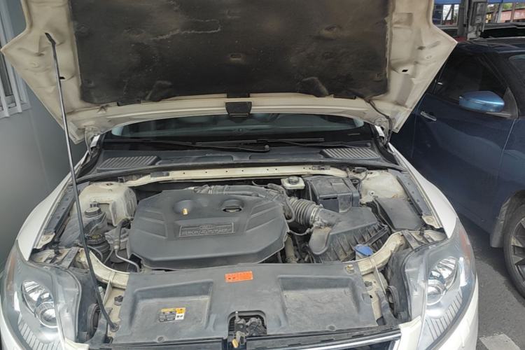 Used Ford Mondeo 2011 2.0L GTDi 200 Luxury Edition Engine Bay