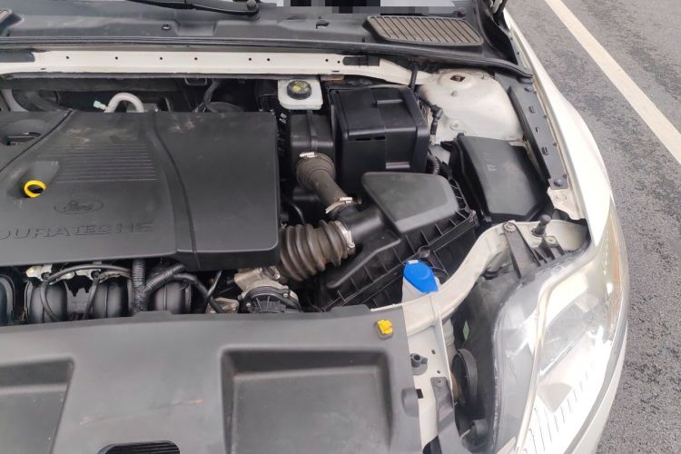 Used Ford Mondeo 2011 2.3L Fashion Edition Engine Bay Left