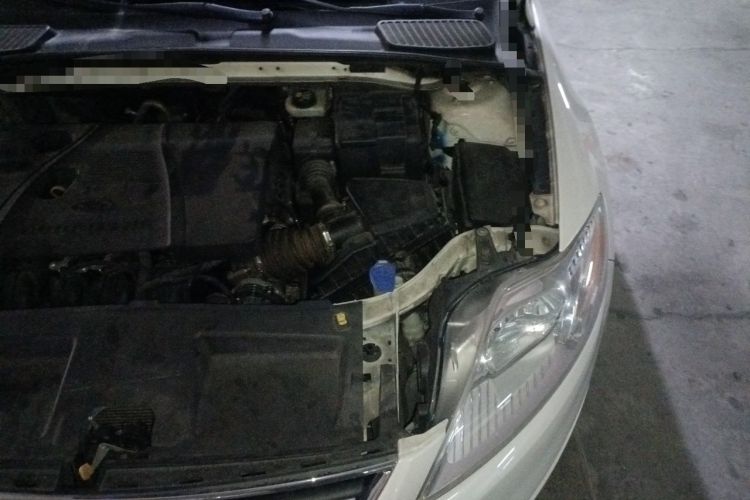 Used Ford Mondeo 2011 2.3L Fashion Edition Engine Bay Left