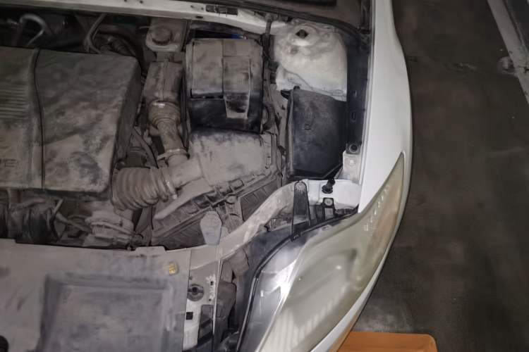 Used Ford Mondeo 2011 2.3L Luxury Model Engine Bay Left