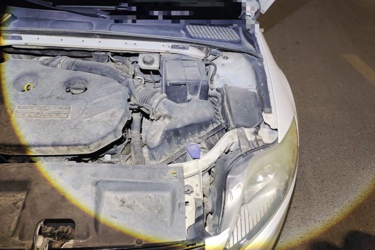 Used Ford Mondeo 2011 2.0L GTDi 200 Fashion Edition Engine Bay Left