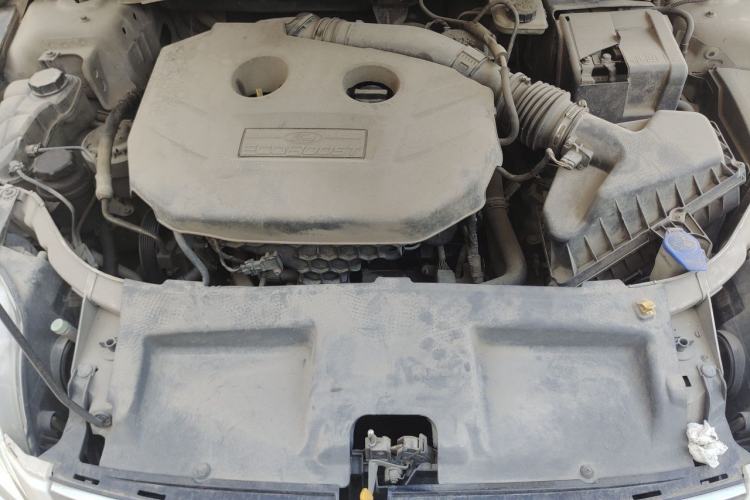 Used Ford Mondeo 2011 2.0L GTDi 200 Fashion Edition Engine Bay